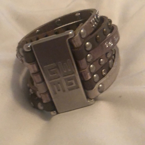 Good Works Make a Difference cuff bracelet - Picture 4 of 4